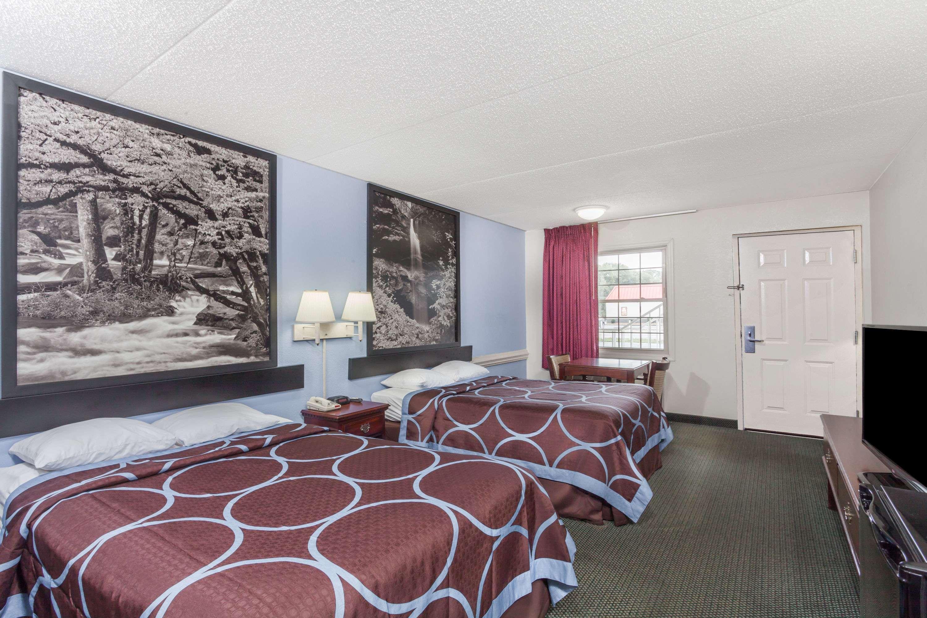 Hotel Super 8 By Wyndham Kingston Esterno foto