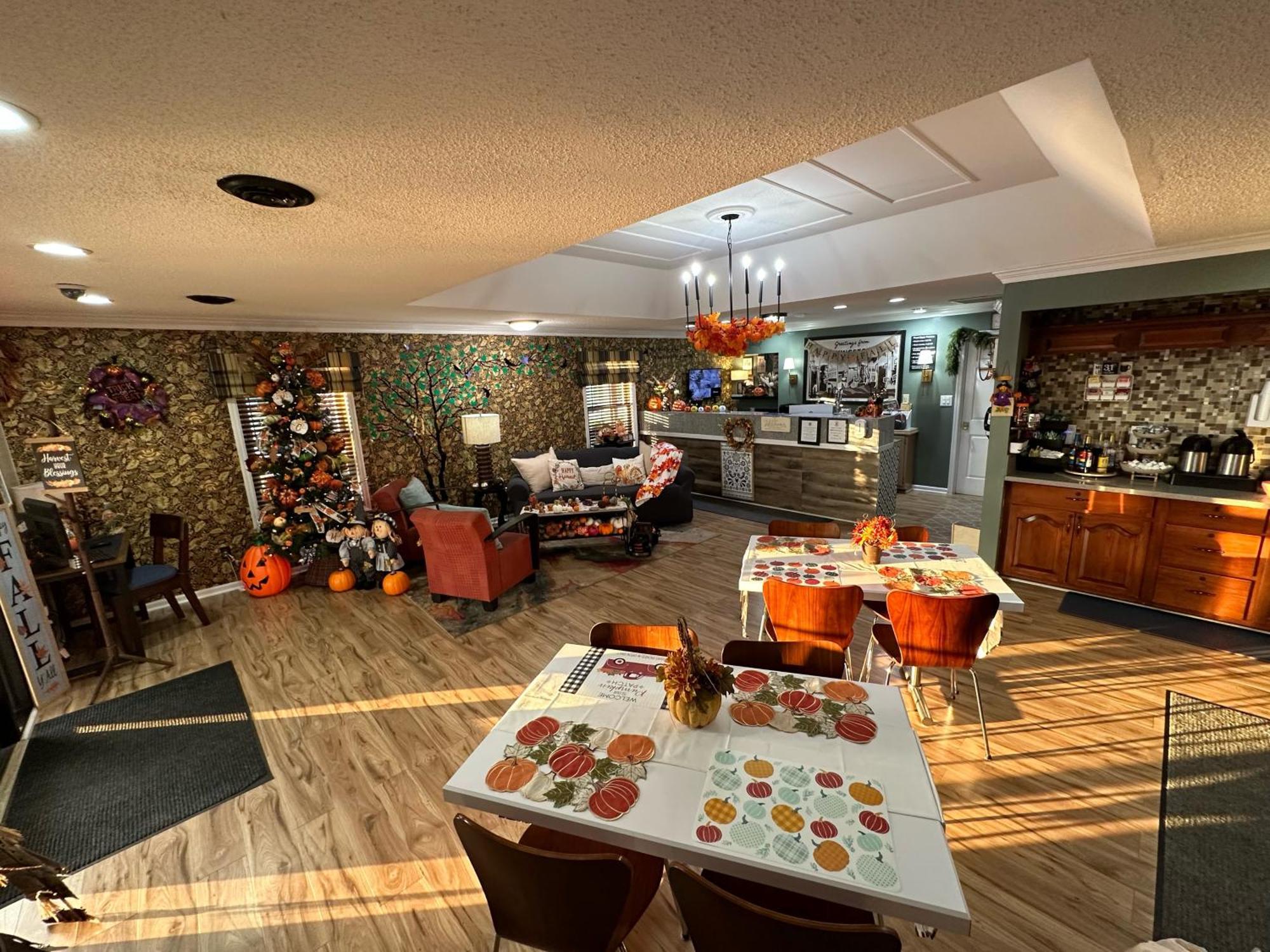 Hotel Super 8 By Wyndham Kingston Esterno foto